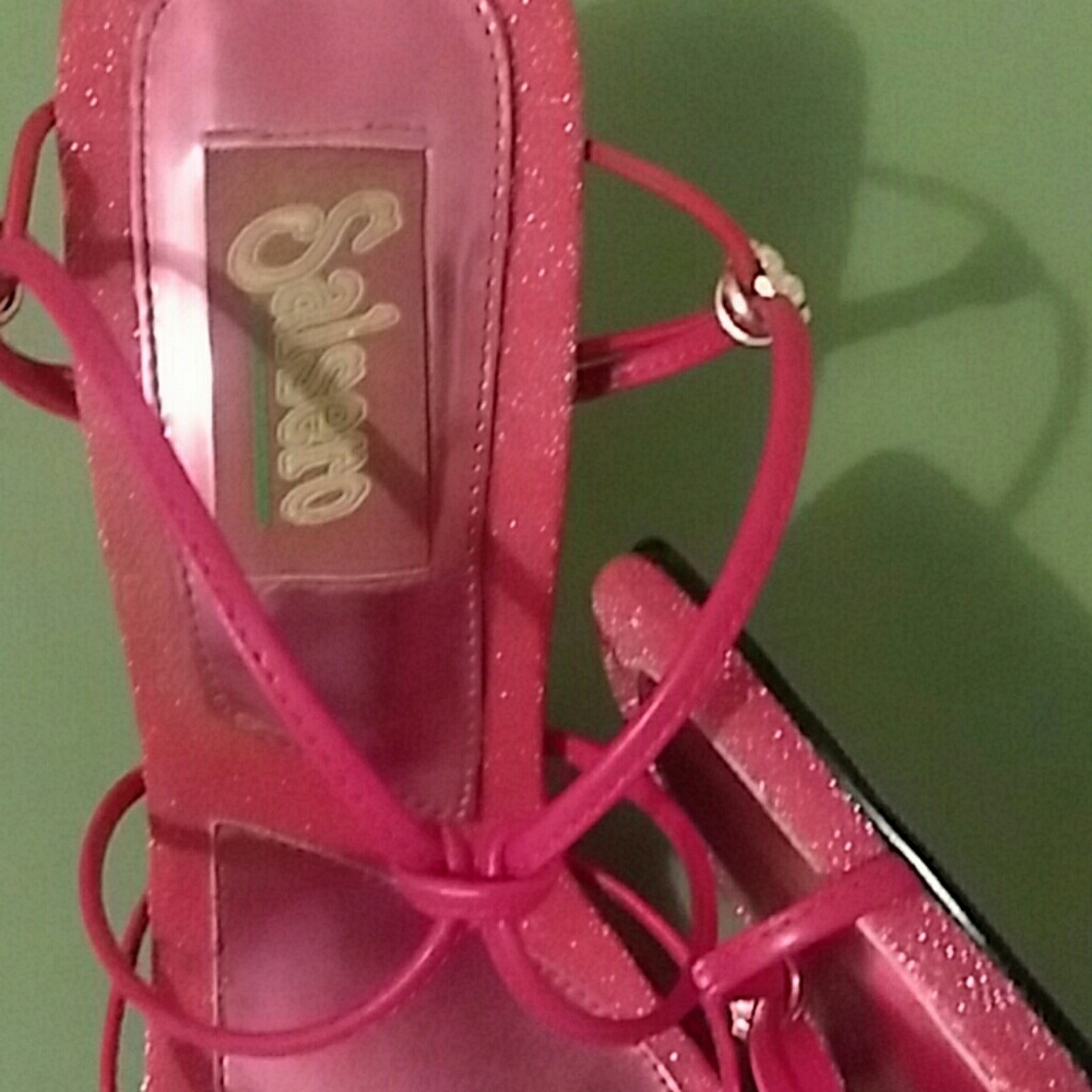 Shoes - Picture 4 of 5
